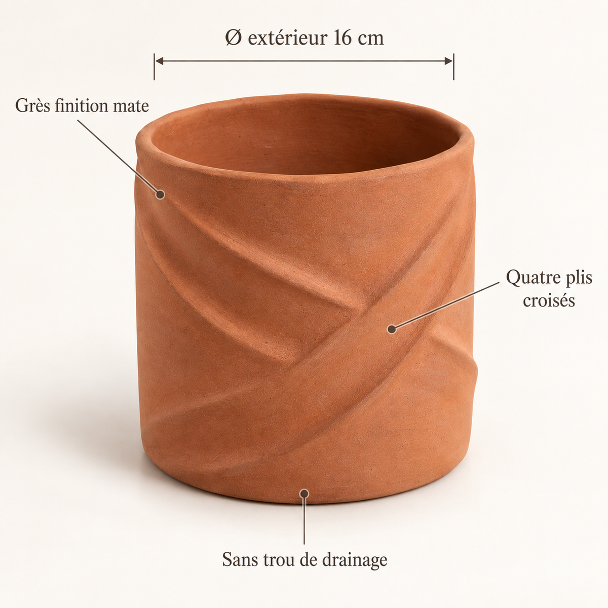 Cache-pot Plis Croisés en grès terracotta – 16 cm